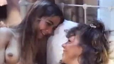 Golden age teen lesbiaan