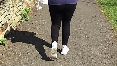 Black leggings sexy Milf (Follow that ass)